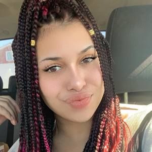 Meet your Posher, Tanya